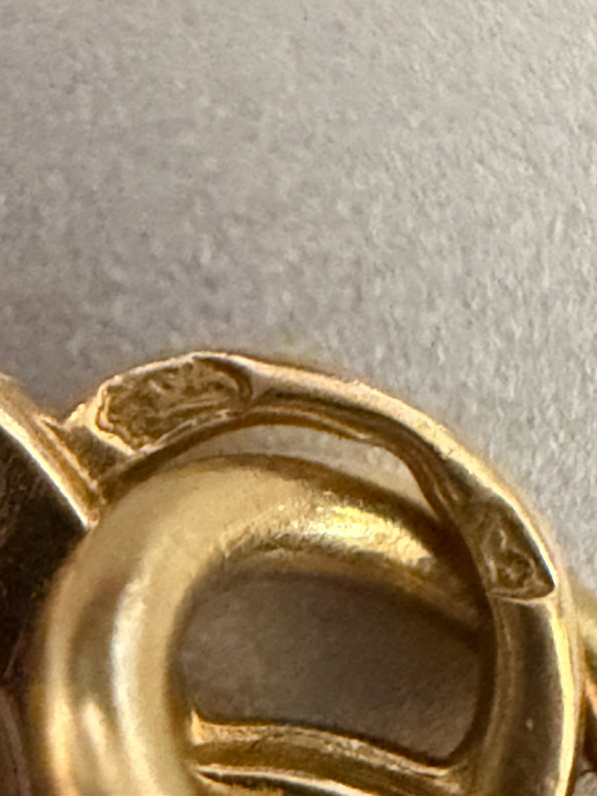 Vintage 18k French Lovers pendant
“Les Amoureux de Peynet”