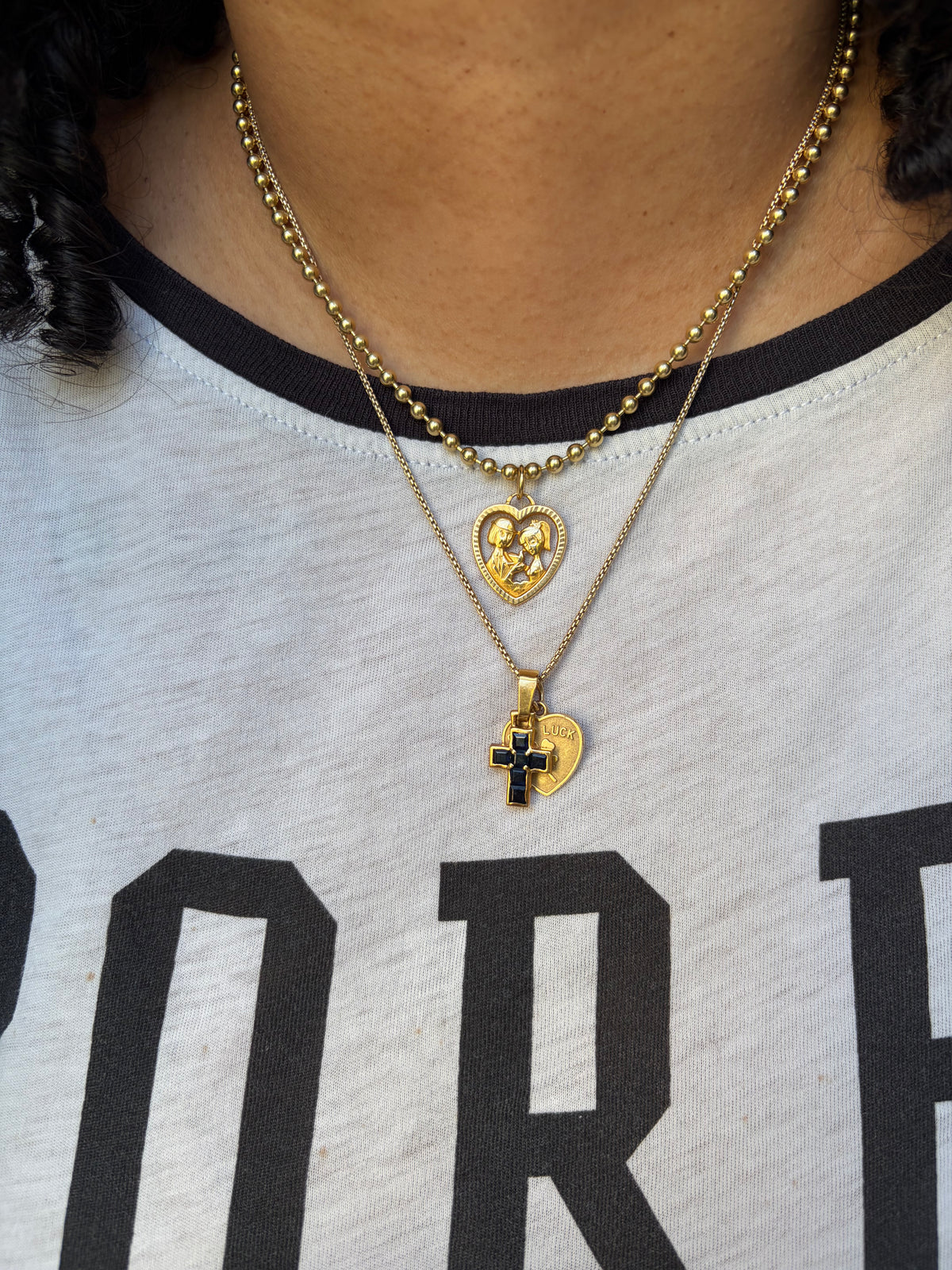 Vintage 18k French Lovers pendant
“Les Amoureux de Peynet”